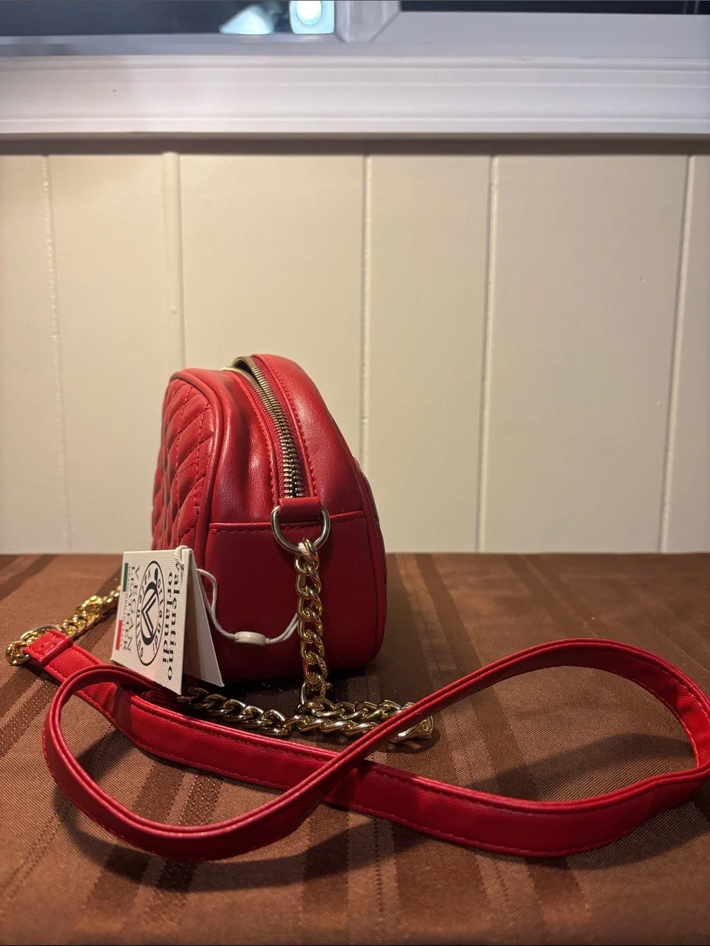 NWT Valentino Orlandi Red Quilted Crossbody Shoulder Camera Bag with Dust Bag